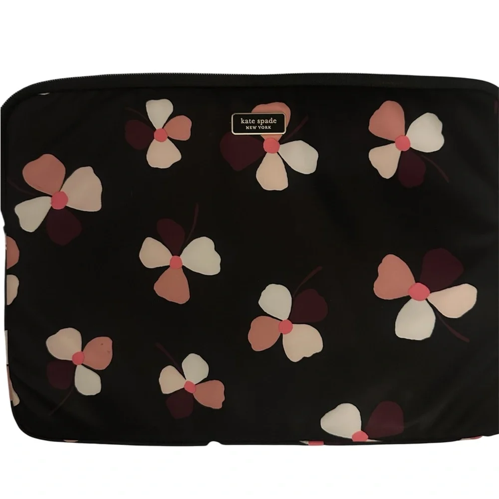 Kate Spade Pink and White Floral Laptop Sleeve- NWOT
